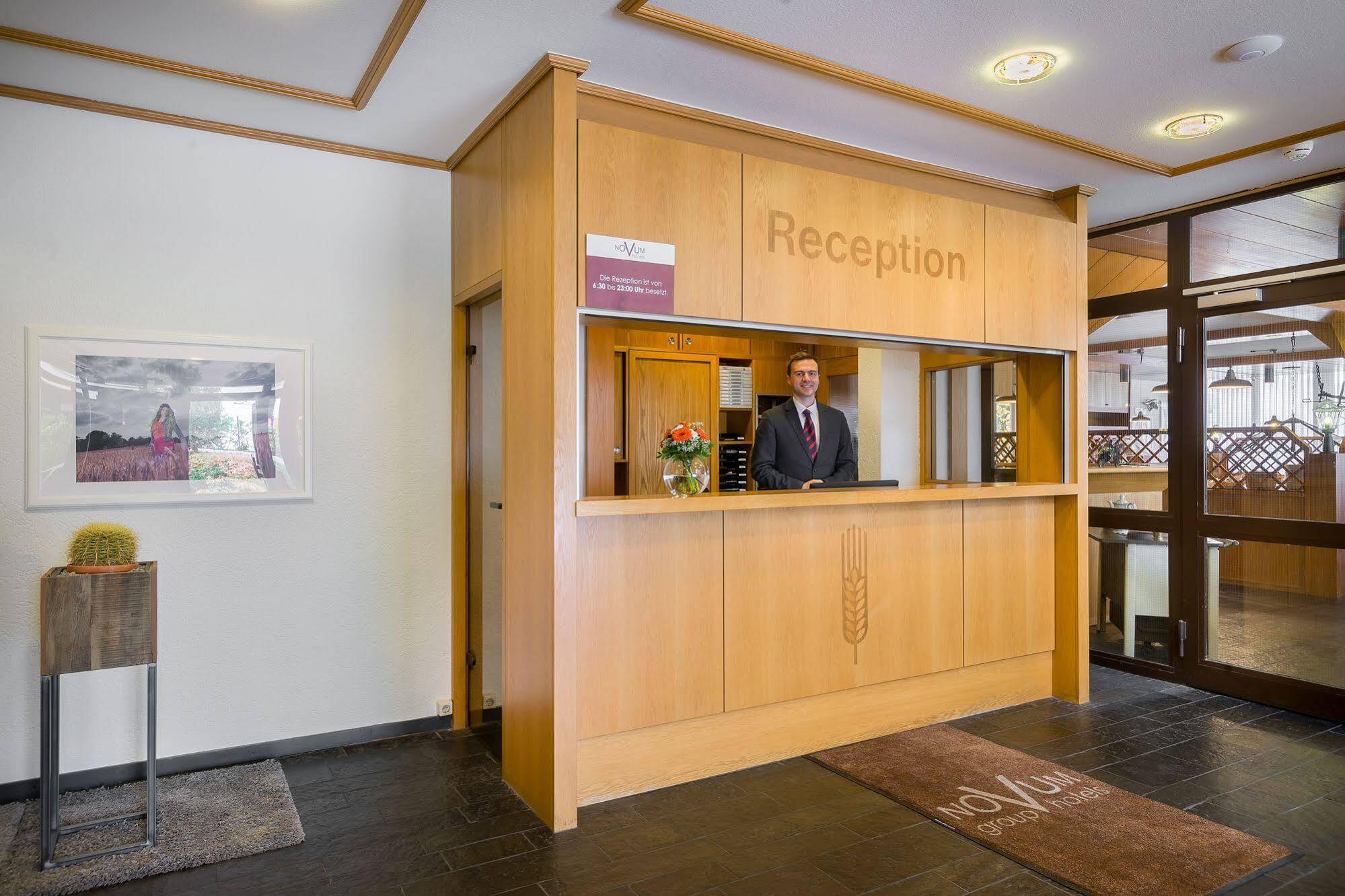 Hotel Strohgaeu Korntal-Münchingen Buitenkant foto