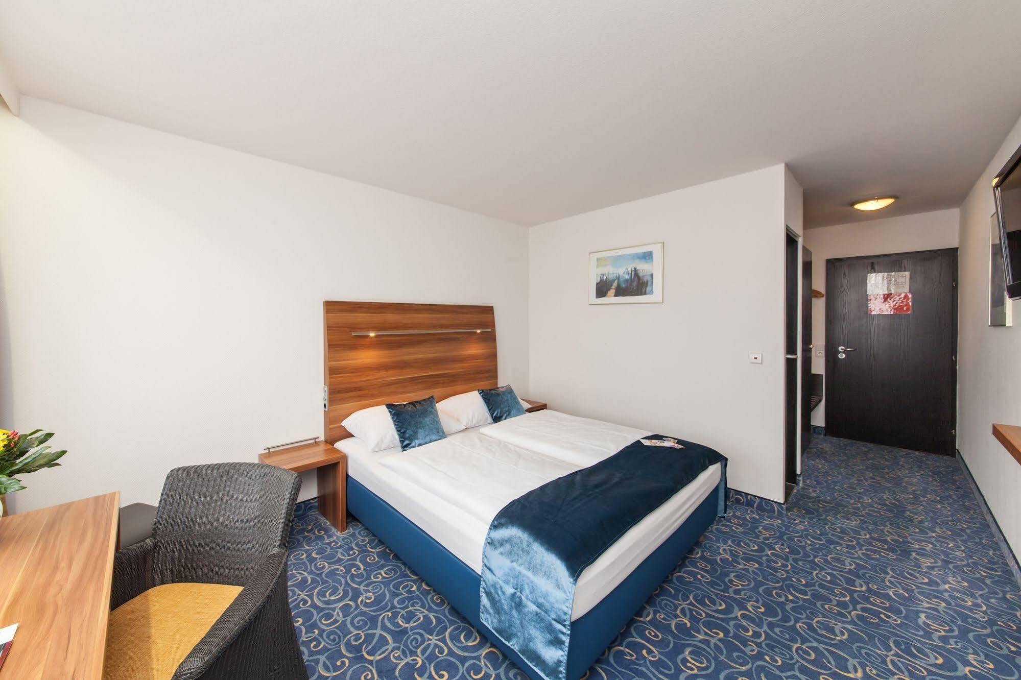 Hotel Strohgaeu Korntal-Münchingen Buitenkant foto